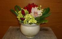 Thornhill Market Florist, floral arrangements, hand tied bouquets, wedding and corporate florals, plants, floral design seminars, weekly flowers in Thornhill and Toronto